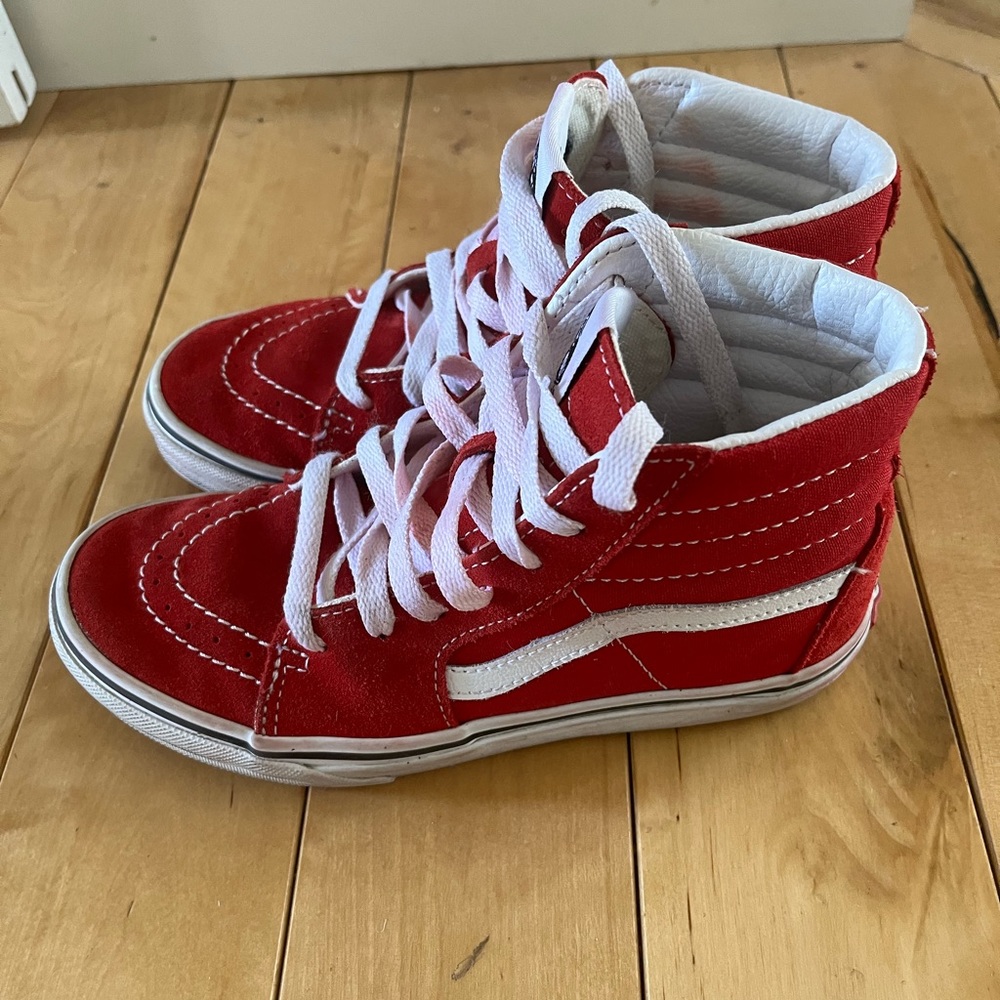 Vans Sk8 - Hi boys size 2.5.